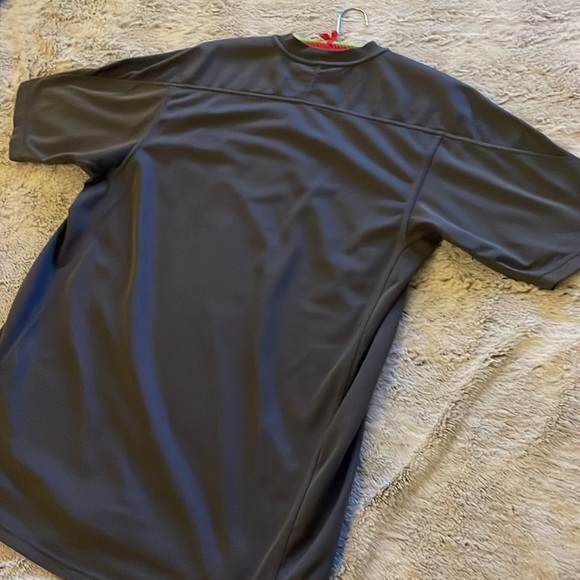 Nike Large Dri-Fit Charcoal Color - Picture 12 of 12